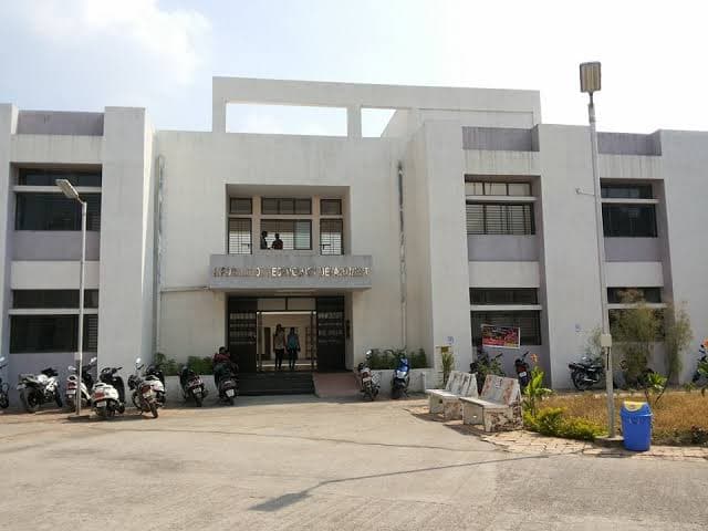 Dr. S & S.S. Ghandhy Government Engineering College Surat Infrastructure & Academic Building photo 2